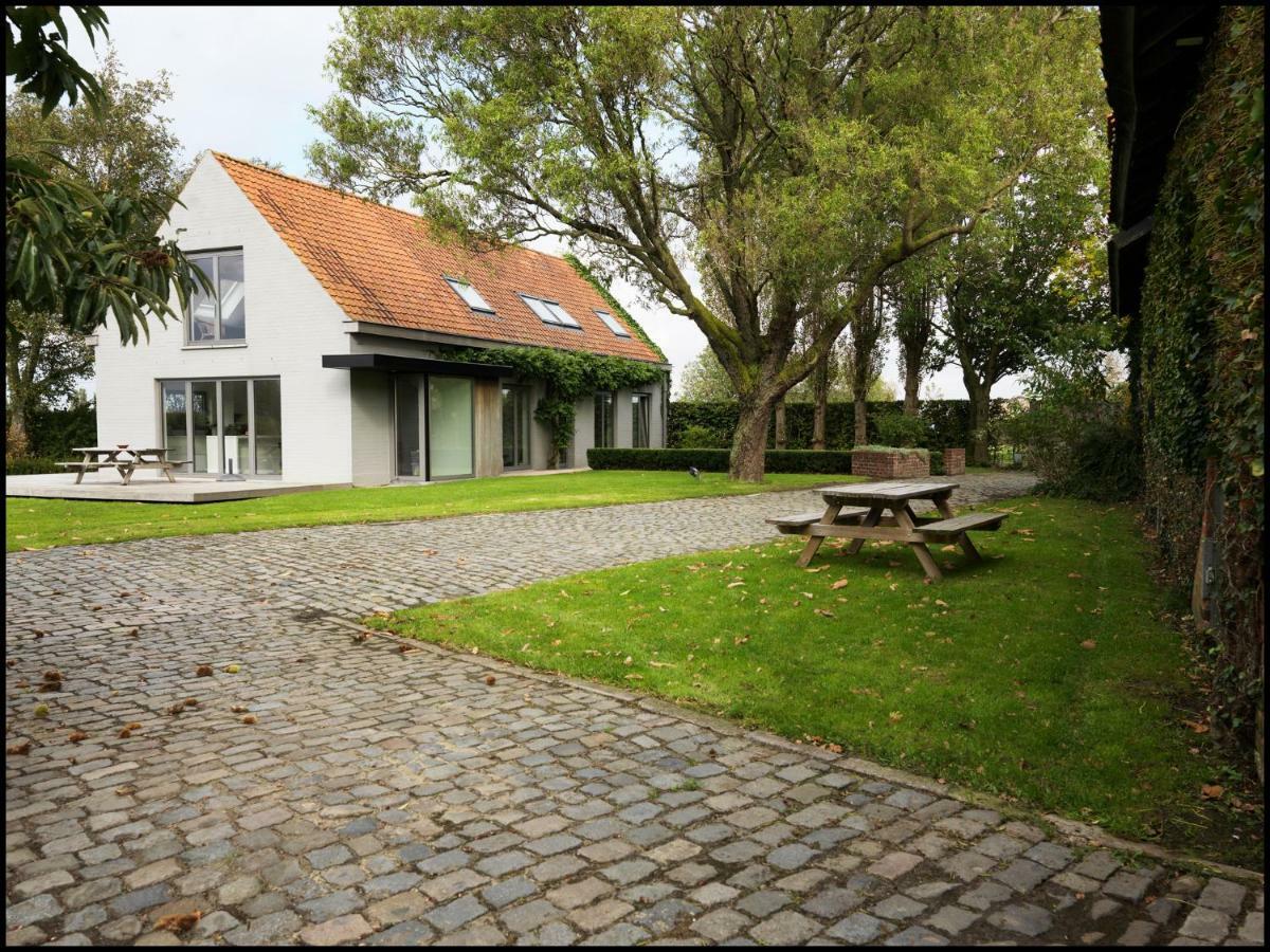 Rooseboom22 Bed and Breakfast Aartrijke Exteriör bild